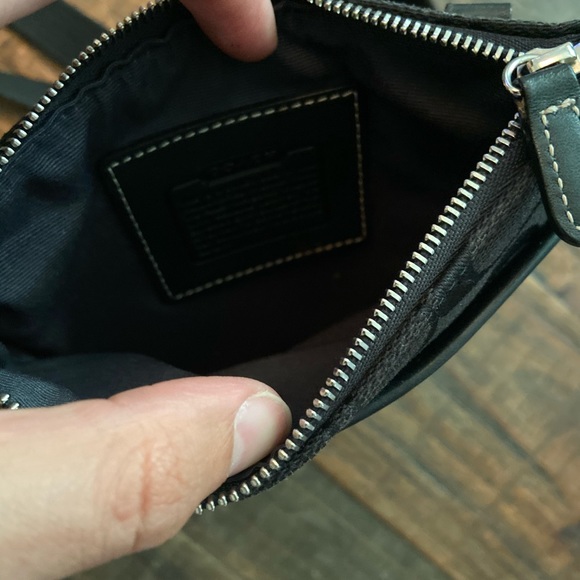 NWOT Coach Crossbody - Picture 3 of 4